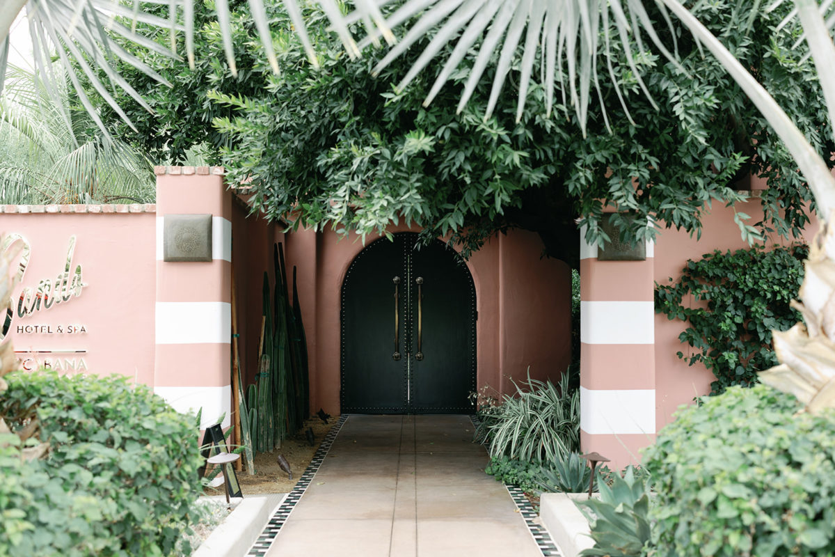 a pink hotel palm Springs wedding venue